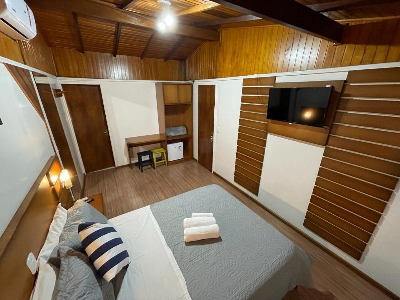 Suites 224 Canela Room photo